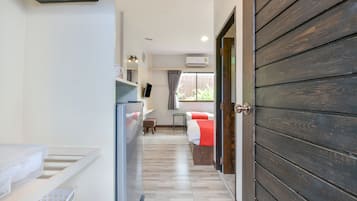 Kamar Twin Superior | Minibar, meja kerja, Wi-Fi gratis, dan seprai linen