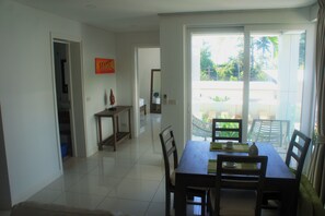 1 Bedroom Apartment  | In-room dining