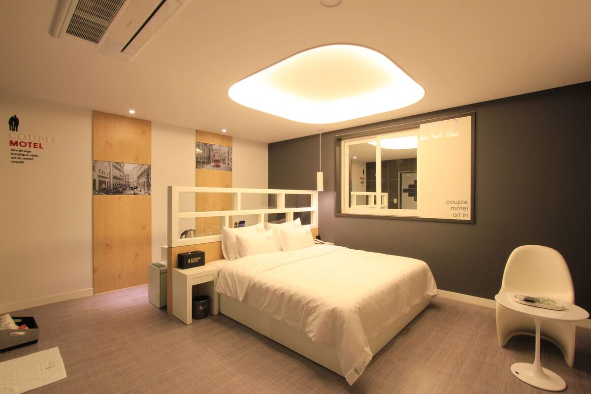 Standard Double Room | Desk, free WiFi