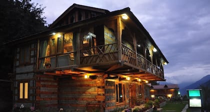 Himalayan Kothi Kais