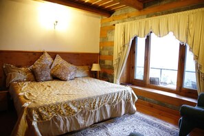 Habitació doble Deluxe | Minibar, wifi gratuïta i roba de llit 