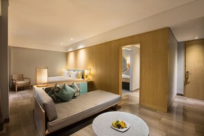 Sviitti, 1 makuuhuone | Tallelokero huoneessa, äänieristys, silitysrauta/-lauta, ilmainen Wi-Fi