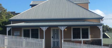 Overnatningsstedets facade