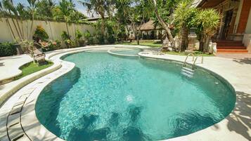 Piscina externa