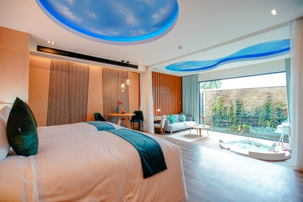 Jacuzzi Suite Double Room