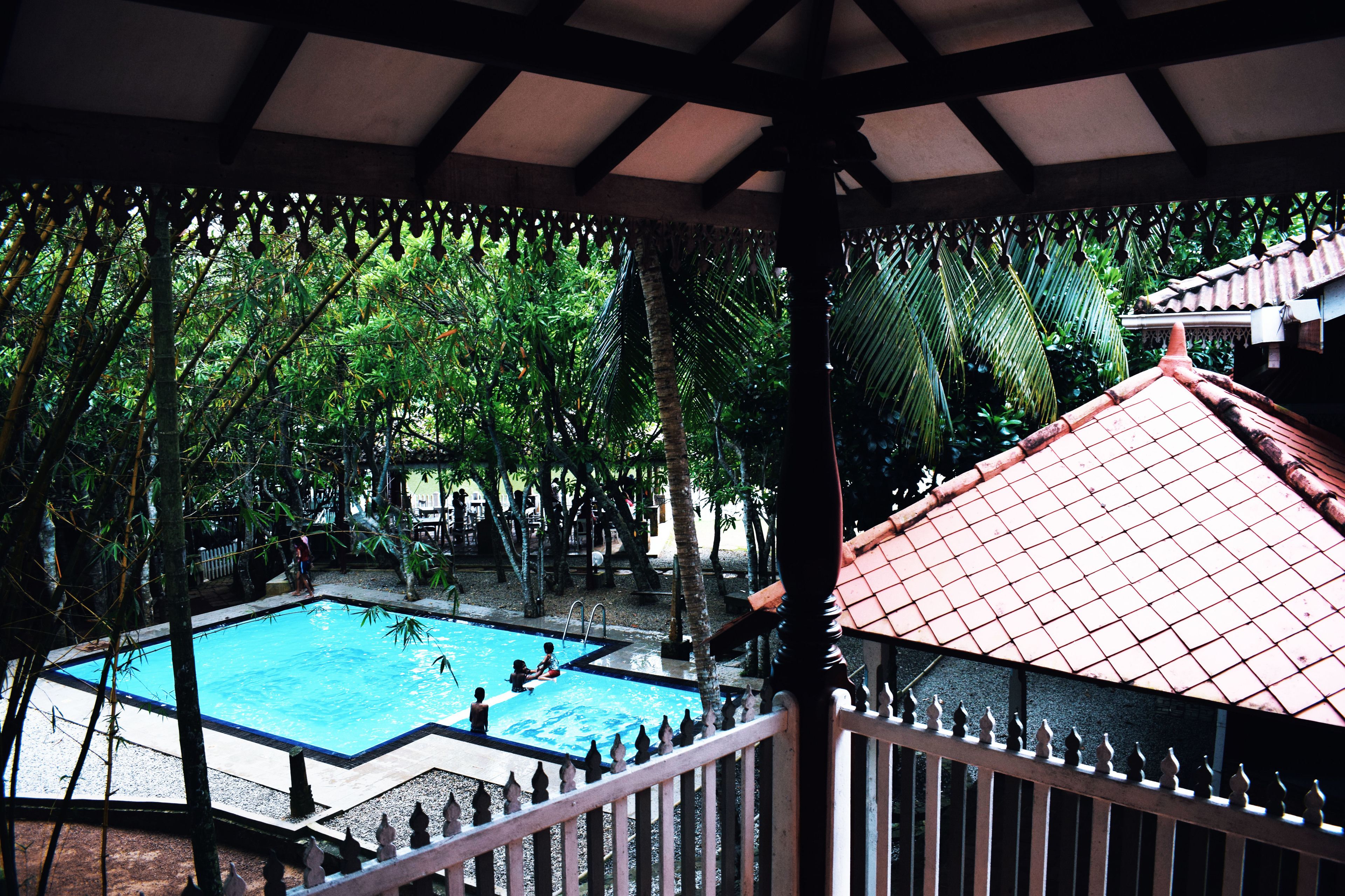 حمّام سباحة خارجي