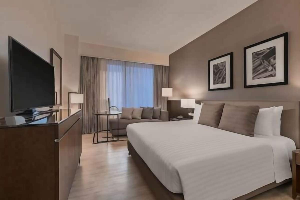 1 bedroom, minibar, in-room safe, desk