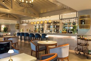 Restaurant - DLF Club 5 (Gurugram)