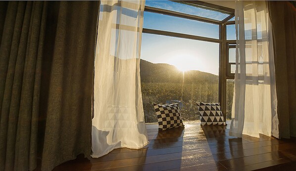 Superior Double Room | Desk, blackout drapes, free WiFi