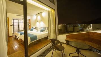 Superior Twin kamer | Een bureau, verduisterende gordijnen, gratis wifi