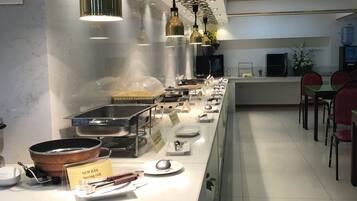 Breakfast buffet