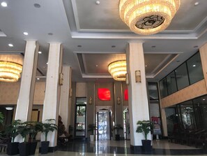 Khu sảnh