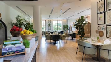 Petit déjeuner buffet (1060 INR par personne)