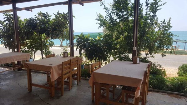 Breakfast area - Bobus Restaurant & Bungalow (Silifke)