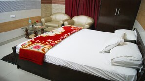Rollaway beds, free WiFi
