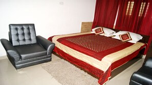 Rollaway beds, free WiFi