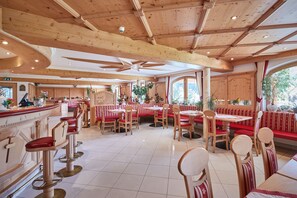 Restaurant - Alpenhotel Schönwald (Rio di Pusteria)
