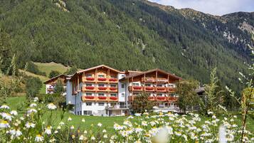 Enceinte de lâhĂ©bergement