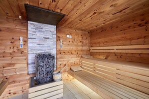 Sauna, steam room - Alpenhotel Schönwald (Rio di Pusteria)