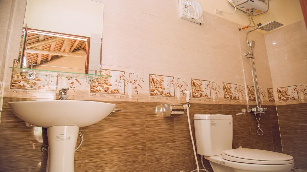 Ducha, artículos de higiene personal gratuitos y secador de pelo