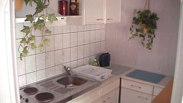 Townhome, Berbilang Katil, Non Smoking | Dapur kecil peribadi | Peti sejuk, dapur, pembancuh kopi/teh, cerek elektrik