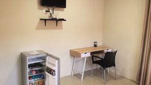 Exclusive Room (2) | Room amenity - AfricaWisa at O.R.Tambo Airport (Kempton Park)
