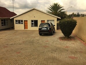 Front of property - AfricaWisa at O.R.Tambo Airport (Kempton Park)