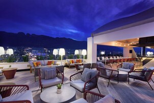 Café da manhã, almoço e jantar; culinária mexicana 