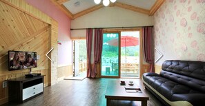 Double Room | Living area