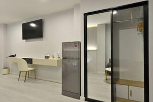 Luxury Room, Non Smoking | Free WiFi, bed sheets