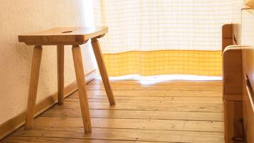 Comfort Condo, 2 Bedrooms | Room amenity
