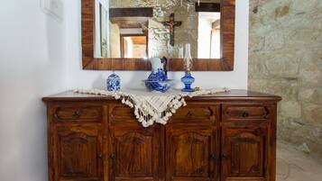 Perincian bahagian dalam