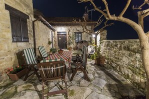 Terrace/patio - Dioni Palace (Agios Therapon)