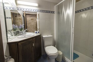 Traditional-Ferienhaus, 3 Schlafzimmer | Badezimmer