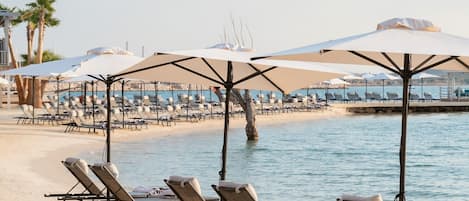 Private beach, sun-loungers, beach umbrellas, beach towels