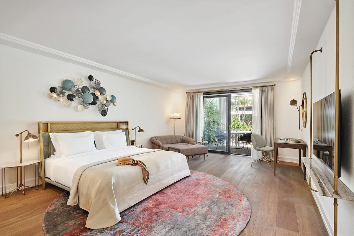 The Garden 2 Bedroom Residence | 1 kamar tidur, seprai Frette Italia, dan seprai premium