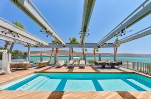 The Beach Villa | 1 yatak odası, Frette Italian çarşaf takımı, kaliteli yatak takımı