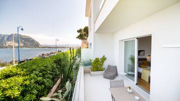 Standard-Doppelzimmer, Balkon | Terrasse/Patio