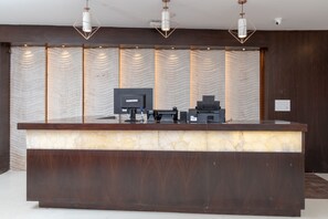 Reception - Capital O 16891 Klase Hotels (Chennai)