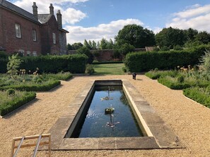 Property grounds - Hill Farm Bed and Breakfast (King's Lynn)