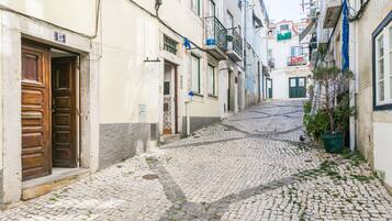 Pintu masuk properti