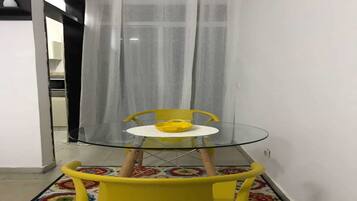 Comfort Apartment | In-room dining