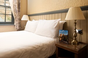 Double Room, 1 Double Bed | Desk, iron/ironing board, free WiFi, bed sheets
