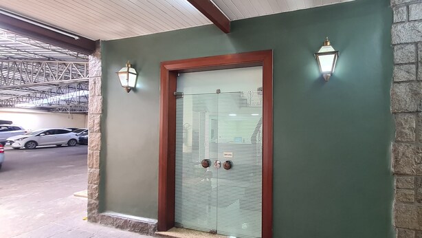 Entrée de l’hébergement