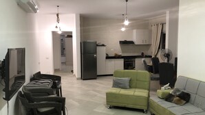 Departamento, 2 habitaciones | Área de sala de estar
