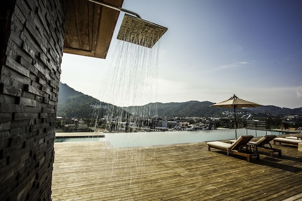 Outdoor pool - Q Kata Residence (Karon)