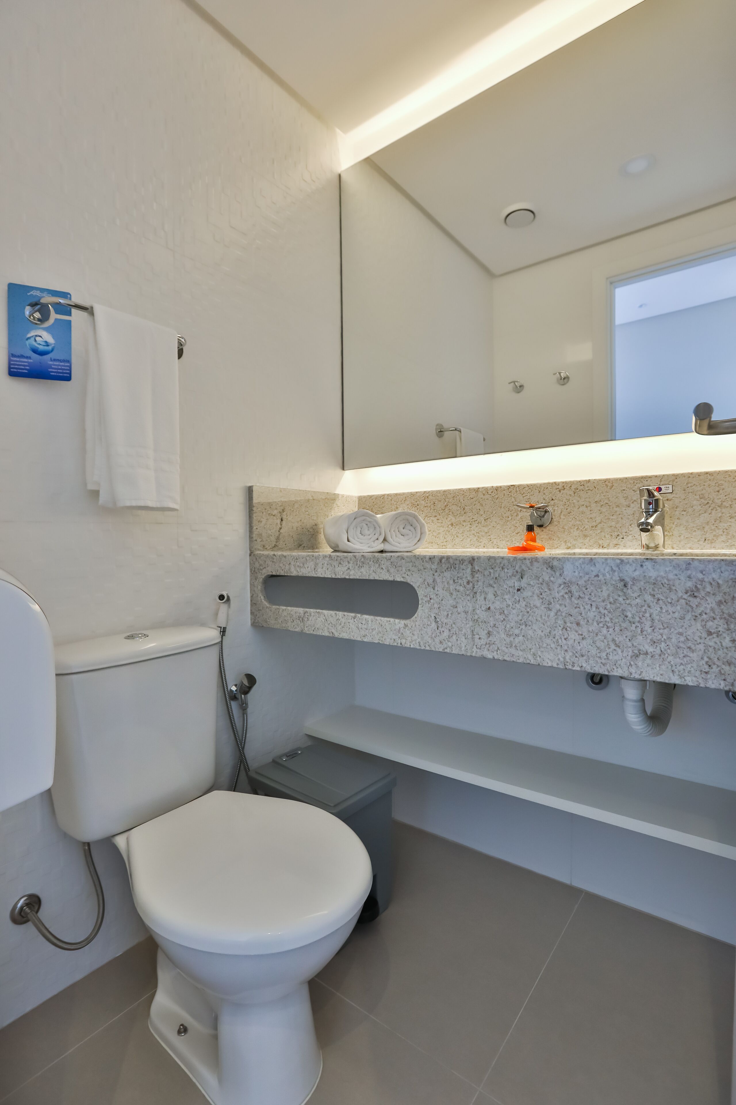 standard room, 1 queen bed | bathroom | shower, rainfall showerhead, free toiletries, hair dryer