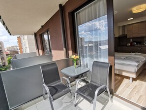 Chambre Triple | Balcon