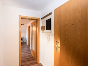 Interior entrance - FeWo Gundelsheim (Hassmersheim)