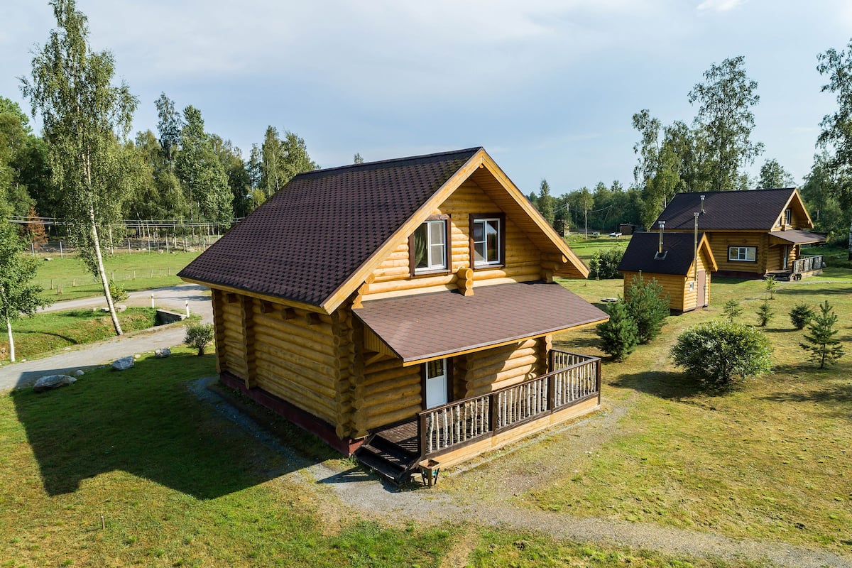 Casa de lujo, 3 habitaciones, sauna, vista al lago | Tabla de planchar con plancha, camas extra, wifi gratis y ropa de cama